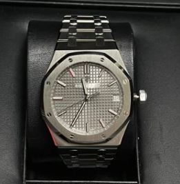 What Does A Luxury Watch Say About You 