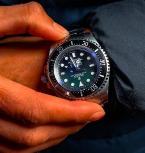 The pre-owned Rolex watch lost its value