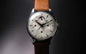 Universal Geneve Tri-Compax