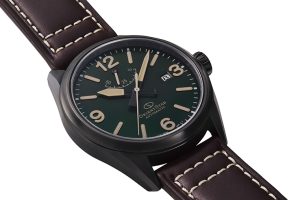 Orient Star: Mechanical Sports Watch, Leather Strap - 41.0mm (RE-AU0201E) Model