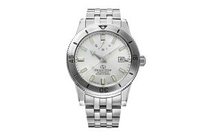 Orient Star: Mechanical M42 Watch, Metal Strap - 41.0mm (RE-AU0502S) Limited Model